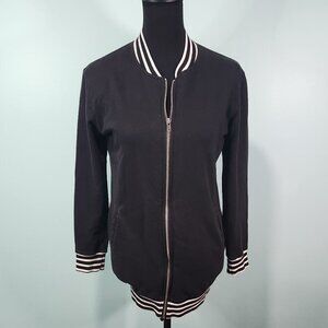 Almost Famous Zip Up Sweater Jacket Medium
Lot F